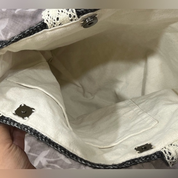 Crochet  Tote Bag - Picture 4 of 9